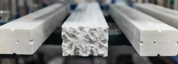Cross-section defect analysis of extruded plastic profiles showing severe melt fracture and stick-slip surface irregularities, with side-by-side comparison samples for quality benchmarking and process parameter optimization. Cross-section defect analysis of extruded plastic profiles showing severe melt fracture and stick-slip surface irregularities, with side-by-side comparison samples for quality benchmarking and process parameter optimization.